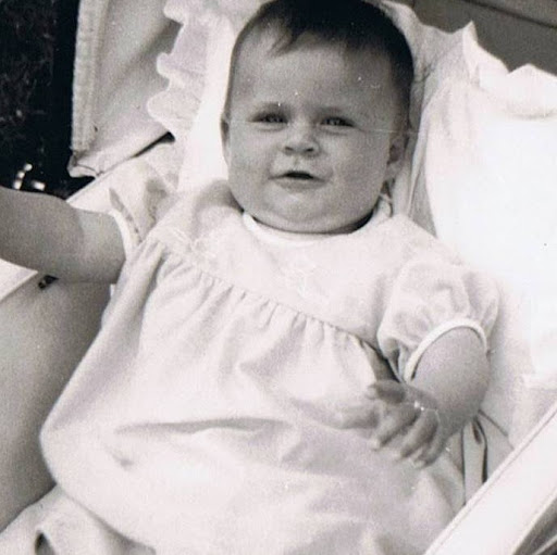 Shirley Bates Photo 20