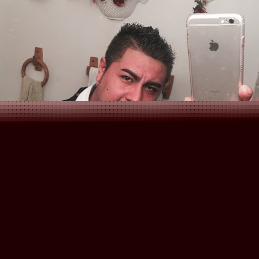 Roberto Flores Photo 14