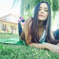 Ashley Valenzuela Photo 8
