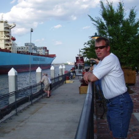 Scott Roach Photo 30