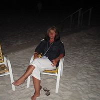 Anne Sweeney Photo 21