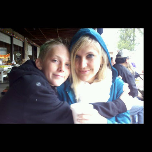 Erica Looney Photo 8
