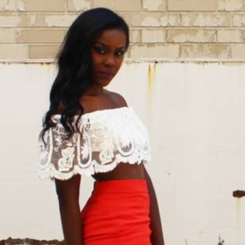 Nikki Roberson Photo 35