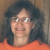 Elizabeth Grimes Photo 16