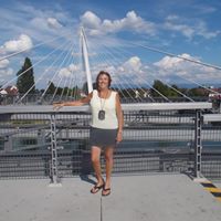 Alice Mackinnon Photo 2