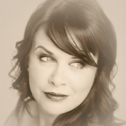 Debbie Matthews Photo 21