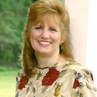 Charlotte Baker Photo 13