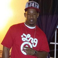 Travis Riley Photo 25