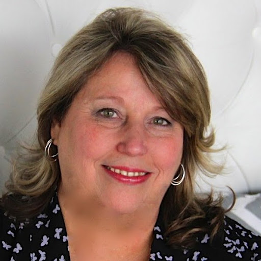 Carole May Photo 30