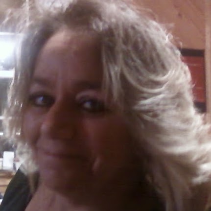 Renee Taylor Photo 27