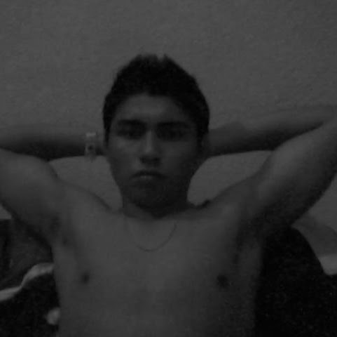Alvaro Velazquez Photo 9