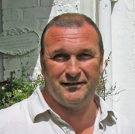 David Howe Photo 33