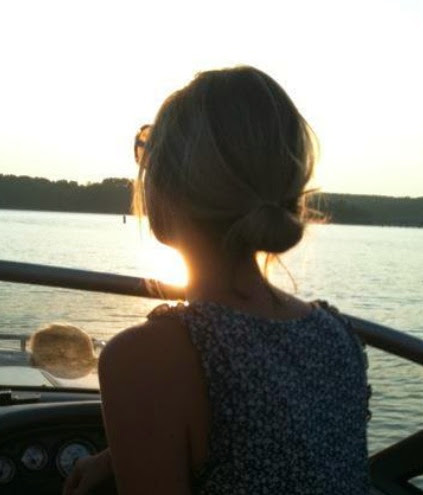 Jennifer Hughes Photo 49