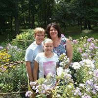 Stacie Hartman Photo 18