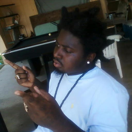Akeem Williams Photo 8