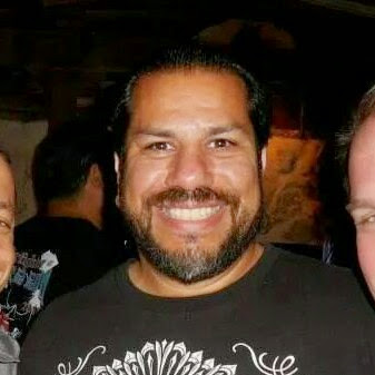 Richard Villalobos Photo 26