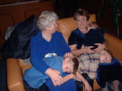 Linda Saylor Photo 20