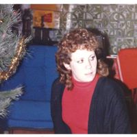 Gena Flynn Photo 4