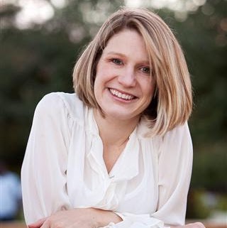 Jill Saunders Photo 32