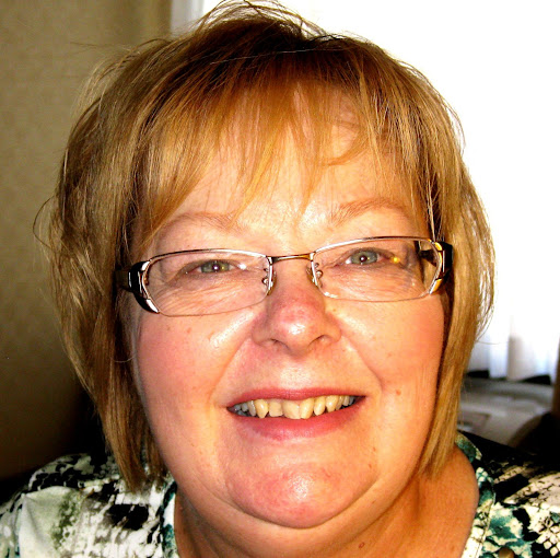 Paula Carlson Photo 26