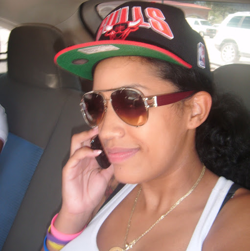 Ana Candelario Photo 27
