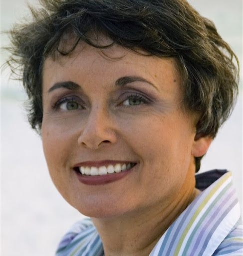 Gwen Harrison Photo 14