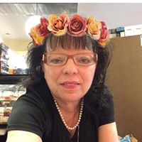Deborah Healy Photo 20