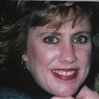 Laura Woodall Photo 32