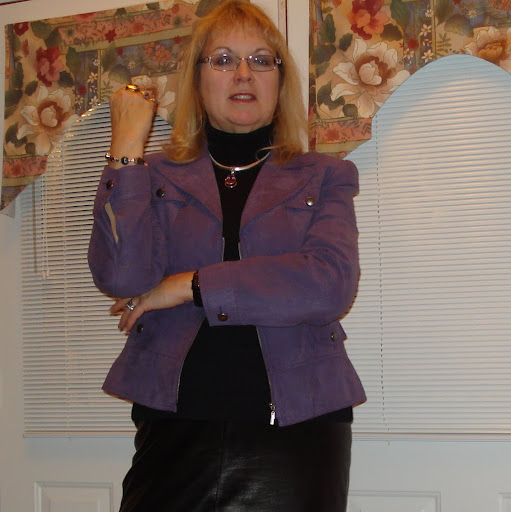 Carol Morton Photo 35