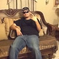 Adrian Flores Photo 6