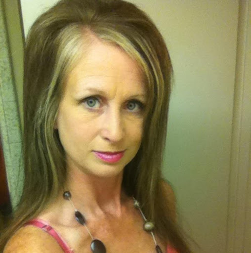 Robyn Callahan Photo 23
