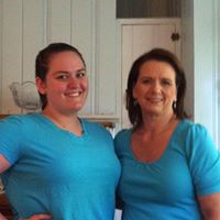 Kimberly Clevenger Photo 17