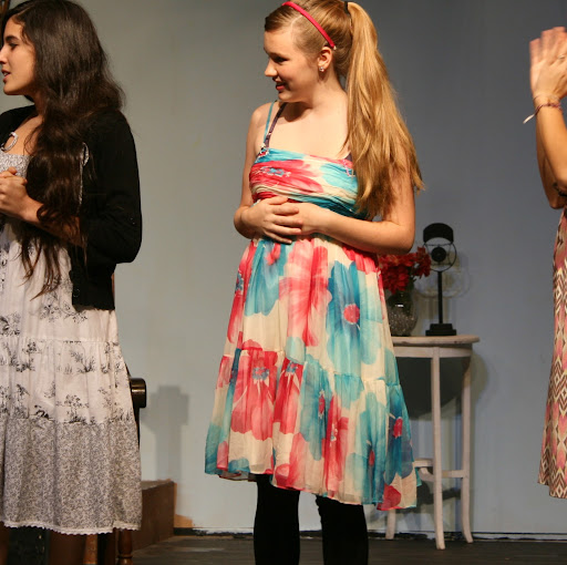 Rebecca Larson Photo 30