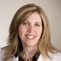 Kelly Hendricks Photo 30