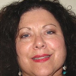 Paula Moore Photo 18