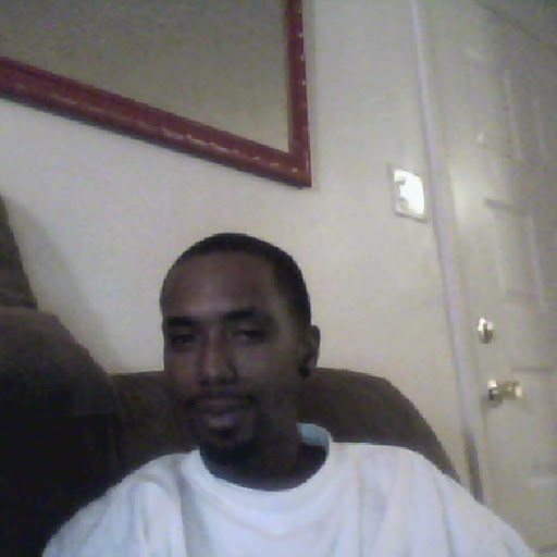 Christopher Sneed Photo 27