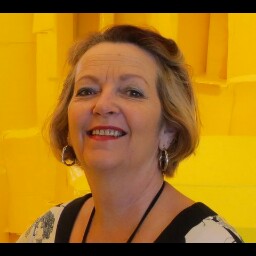 Christine Briggs Photo 27