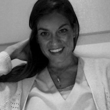 Laura Hood Photo 36