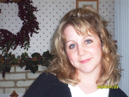 Leah Davis Photo 6