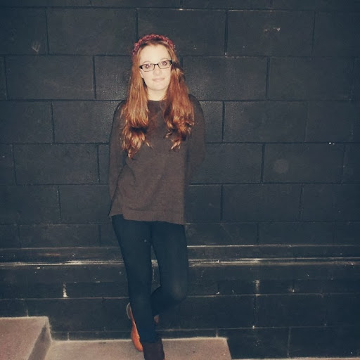 Courtney Hebert Photo 28