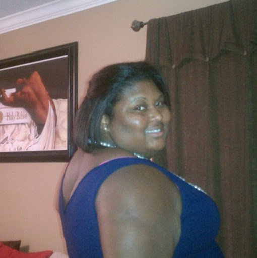 Kelly Ware Photo 17