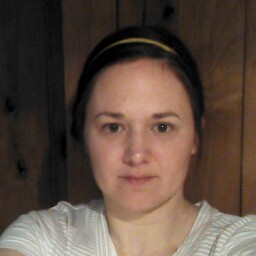 Michelle Britton Photo 15