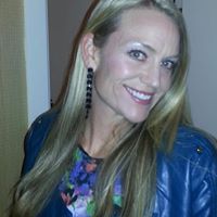 Erin Farrell Photo 12