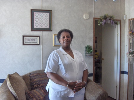 Betty Anderson Photo 14