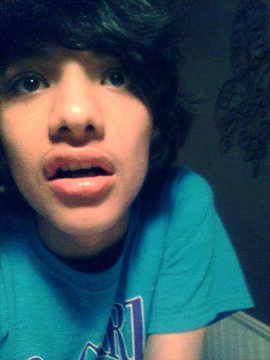 Timothy Sanchez Photo 33