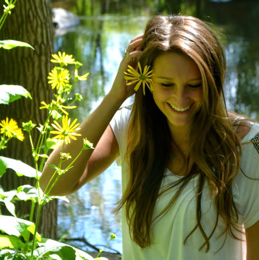 Kathryn Foster Photo 33