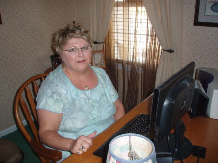 Donna Stevenson Photo 27