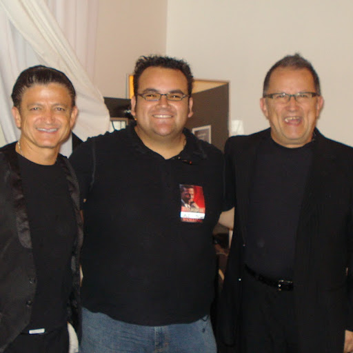 Roberto Molina Photo 11