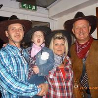 Mandy Rowe Photo 38