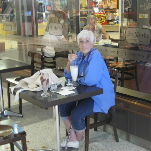 Barbara Loveless Photo 21